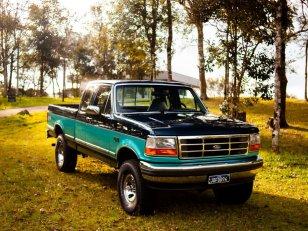 Foto 1 - Ford F150 Super Cab XLT 5.0 V8 Gasolina