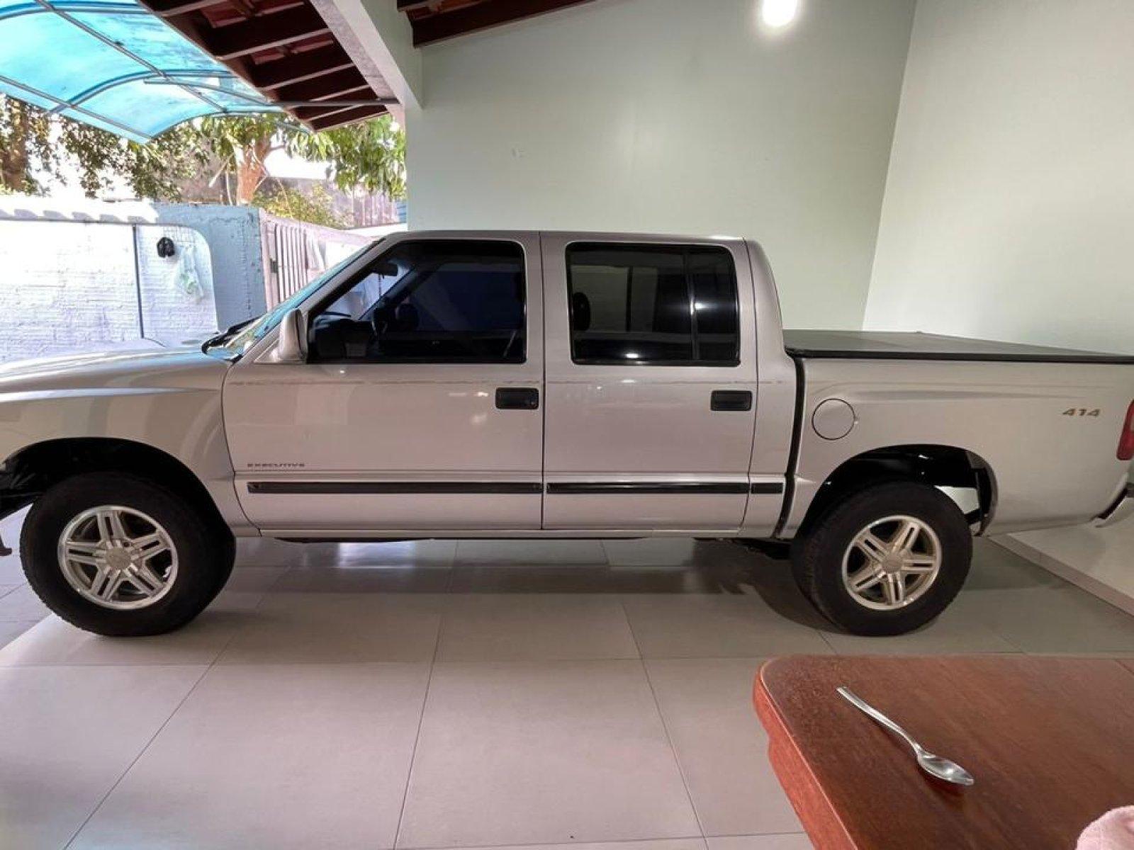 Foto 1 - Chevrolet S10 Executive 2.8 Turbo Diesel 4x4
