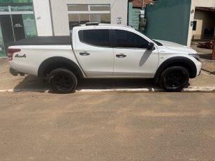 Foto 2 - Mitsubishi L200 Triton Sport GLS 2.4 Turbo Diesel 4x4