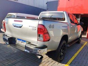 Foto 5 - Toyota Hilux SRV 2.8 Turbo Diesel 4x4