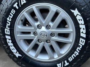 Foto 9 - Toyota Hilux SRV 3.0 Turbo Diesel 4x4