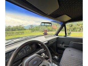 Foto 5 - Ford F1000 XLT 2.5 Turbo Diesel 4x2 C.S