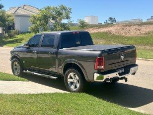 Foto 2 - RAM Classic Laramie 5.7 V8 Gasolina 4x4