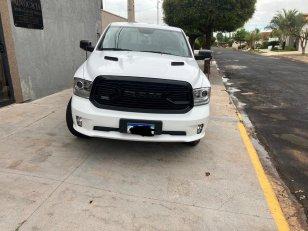 Foto 8 - RAM Classic Laramie Night Edition 5.7 V8 Gasolina 4x4