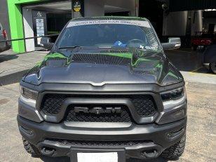 Foto 2 - RAM 1500 Rebel 5.7 V8 Gasolina 4x4