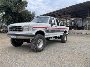 Foto 2 - Ford F1000 XLT Super Cab 4.9i Gasolina 4x2 C.E