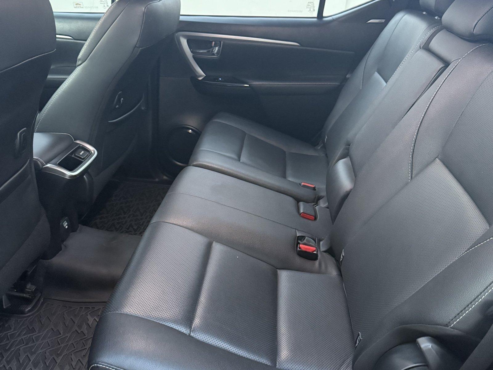 Foto 9 - Toyota Hilux SW4 SRX 2.8 Turbo Diesel 4x4