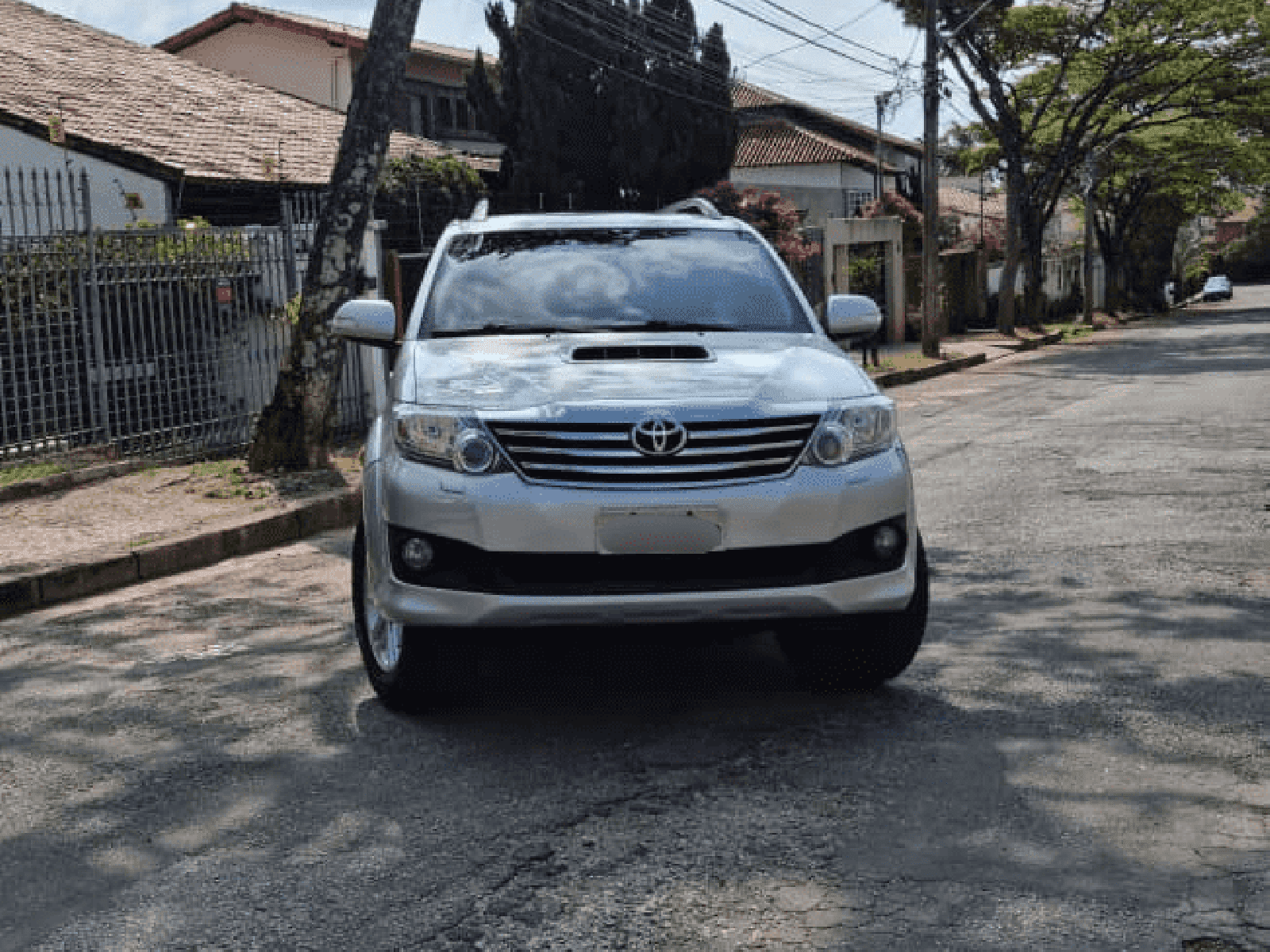 Foto 2 - Toyota Hilux SW4 SRV 3.0 Turbo Diesel 4x4