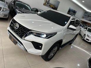 Foto 2 - Toyota Hilux SW4 SRX 2.8 Turbo Diesel 4x4