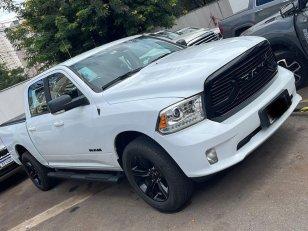 Foto 1 - RAM Classic Laramie Night Edition 5.7 V8 Gasolina 4x4