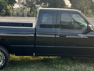 Foto 8 - Ford Ranger STX 4.0 V6 Gasolina 4x2 C.E