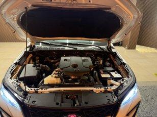 Foto 9 - Toyota Hilux SW4 GR-S 2.8 Turbo Diesel 4x4