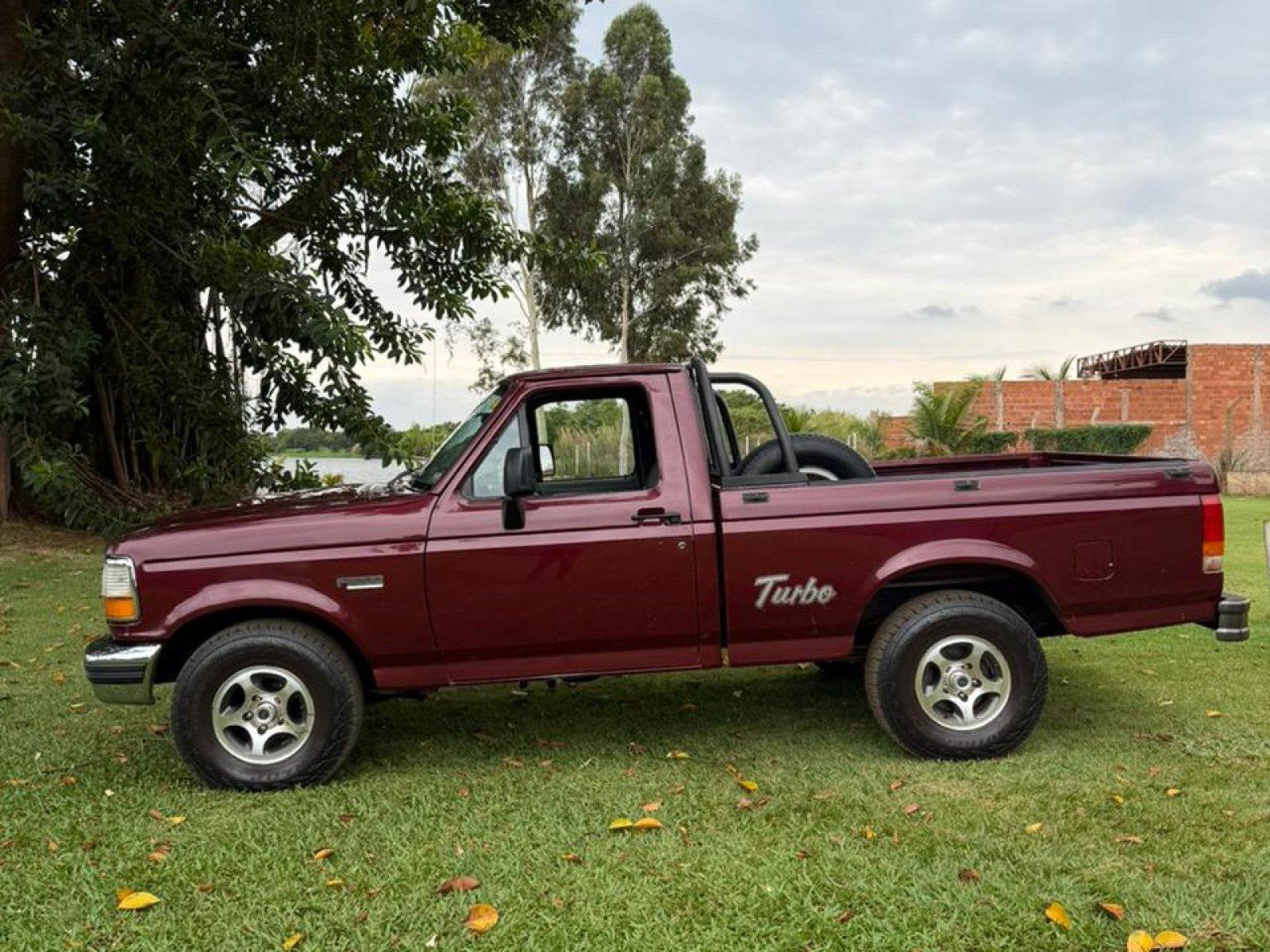 Foto 3 - Ford F1000 XL 4.3 Turbo Diesel 4x2 C.S