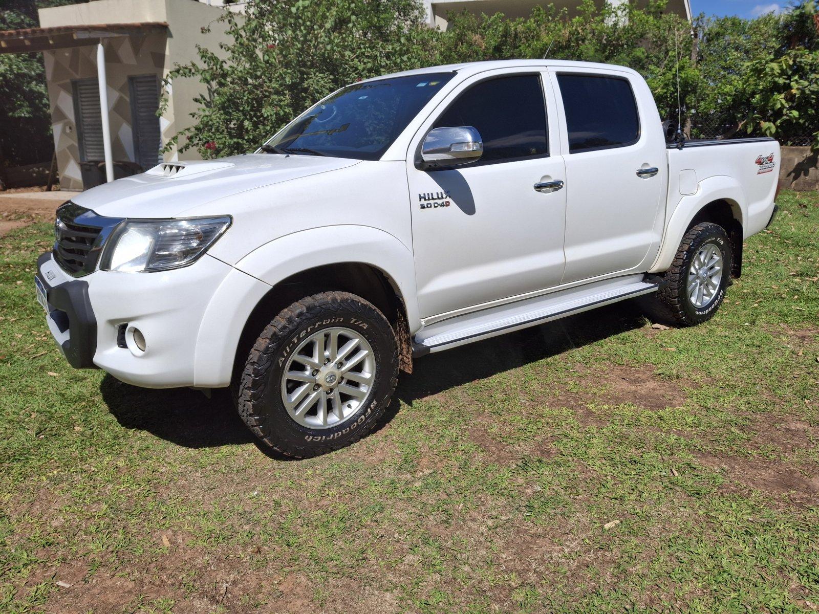 Foto 1 - Toyota Hilux SRV Top 3.0 Turbo Diesel 4x4