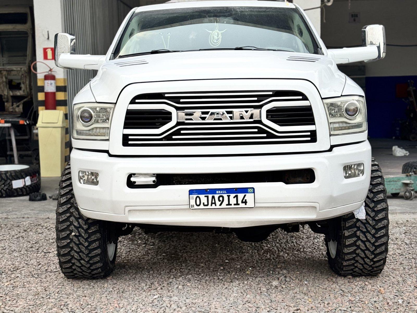 Foto 7 - RAM 2500 Laramie 6.7 Turbo Diesel 4x4