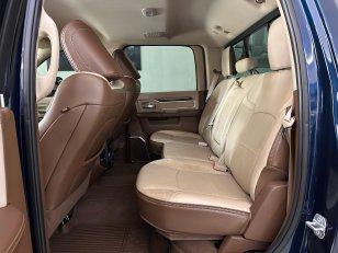 Foto 7 - RAM 3500 Laramie 6.7 Turbo Diesel 4x4