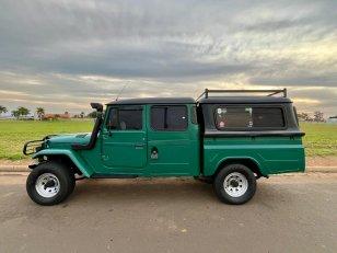Foto 1 - Toyota Bandeirantes Pick-up C.D 4p.