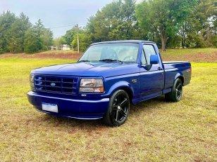 Foto 1 - Ford F1000 Lightning 4.9i Gasolina C.S