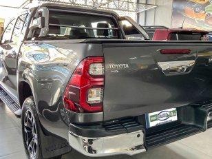 Foto 3 - Toyota Hilux SRX 2.8 Turbo Diesel 4x4