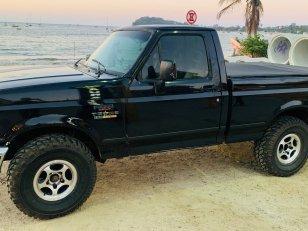 Foto 5 - Ford F1000 XLT 4.3 Turbo Diesel 4x2 C.S