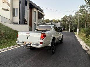 Foto 2 - Mitsubishi Triton HPE 2.4 Bi-Turbo Diesel 4x4