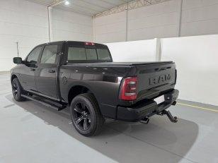 Foto 3 - RAM Classic Laramie Night Edition 5.7 V8 Gasolina 4x4