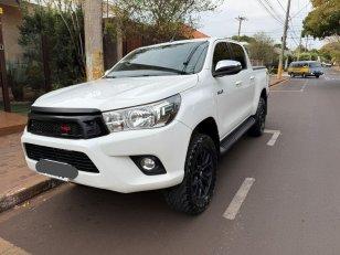 Foto 1 - Toyota Hilux SRV 2.8 Turbo Diesel 4x4